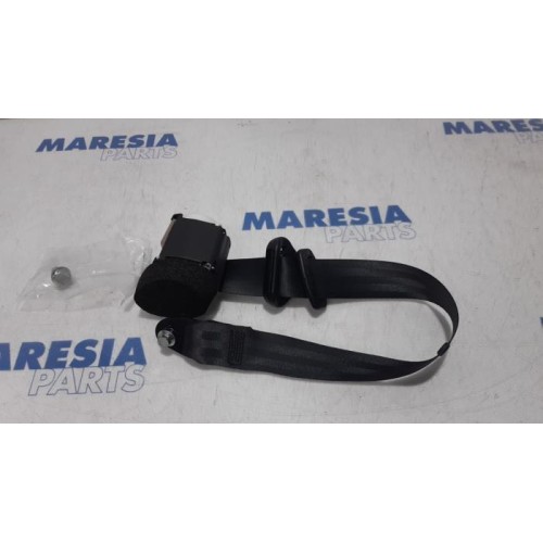Fiat - 500 - Sicherheitsgurt links hinten