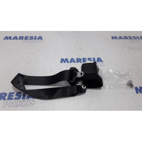 Fiat - 500 - Rear seatbelt, right
