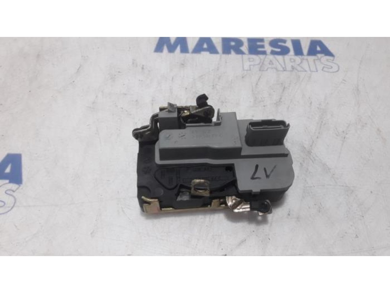 Peugeot - 206 - Door lock mechanism 4-door, front left