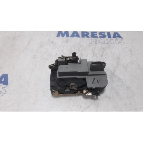 Peugeot - 206 - Door lock mechanism 4-door, front left
