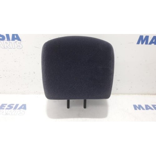 Peugeot - 206 - Headrest