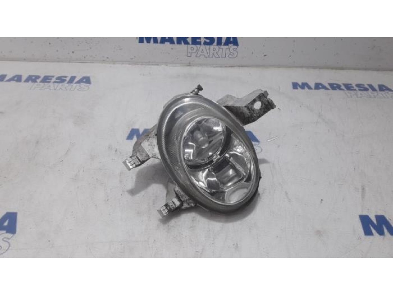 Peugeot - 206 - Fog light, front left
