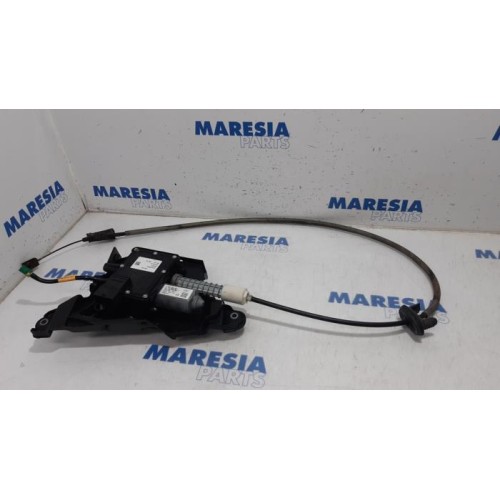 Peugeot - 3008 - Parking brake mechanism