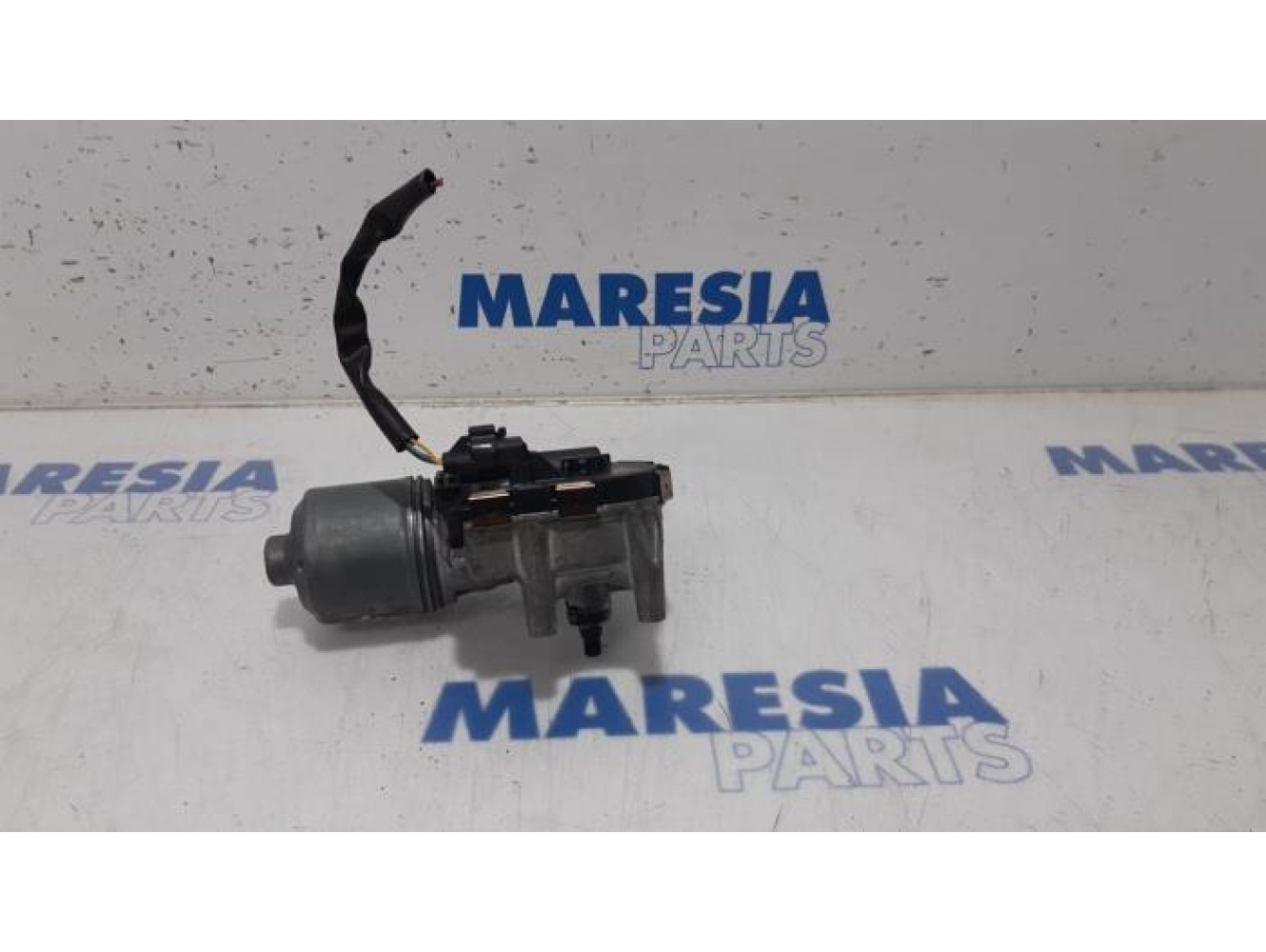 Peugeot - 3008 - Front wiper motor
