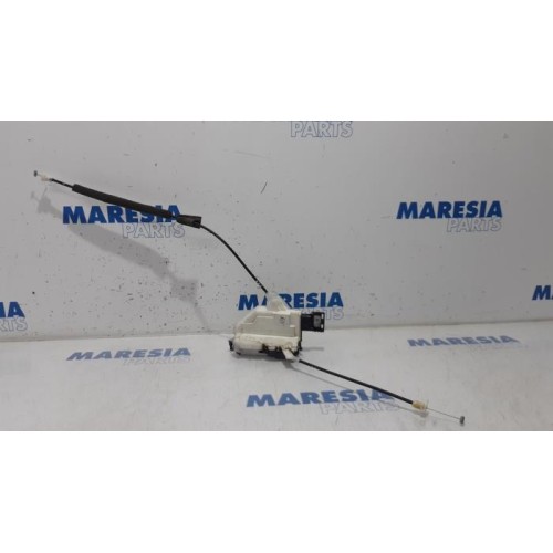 Peugeot - 3008 - Front door lock mechanism 4-door, right