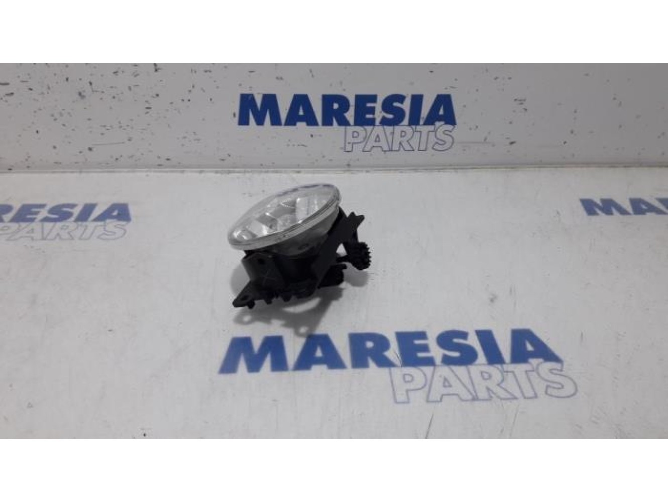 Peugeot - 3008 - Fog light, front left