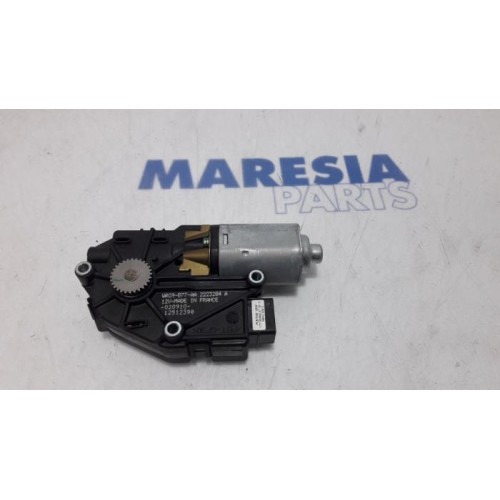 Peugeot - 3008 - Schiebedach Motor