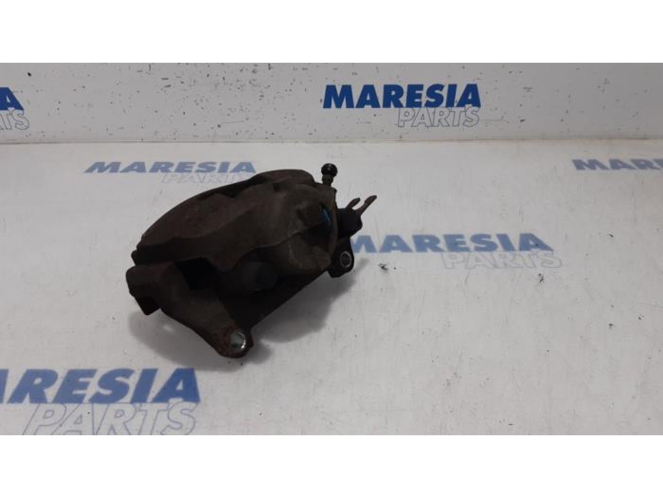 Renault - Espace - Front brake calliper, right