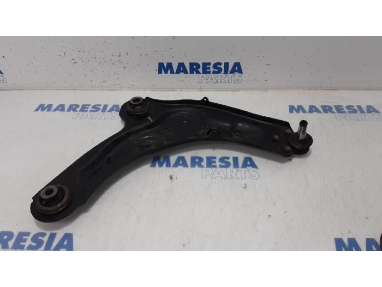 Renault - Espace - Front lower wishbone, right