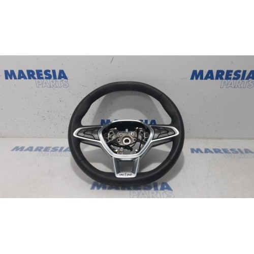 Renault - Clio - Steering wheel