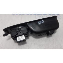 Renault - Clio - Electric window switch