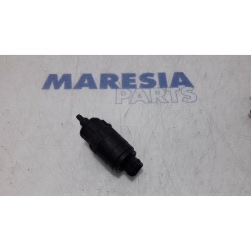 Citroen - Jumper - Front windscreen washer jet