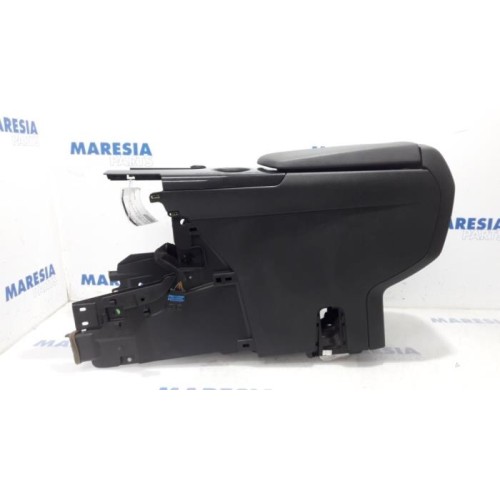 Peugeot - 3008 - Middle console