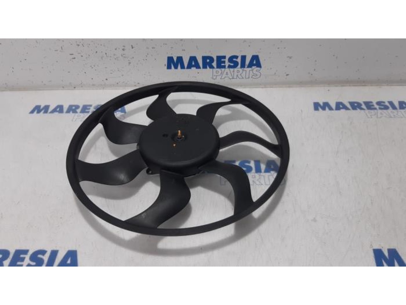 Renault - Clio - Fan motor