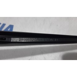 Renault - Clio - Front wiper arm