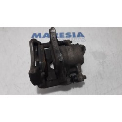Renault - Clio - Front brake calliper, left