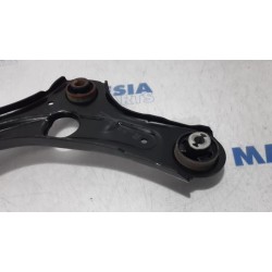 Renault - Clio - Front lower wishbone, right