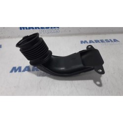 Renault - Clio - Air intake hose