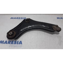 Renault - Megane - Front lower wishbone, right