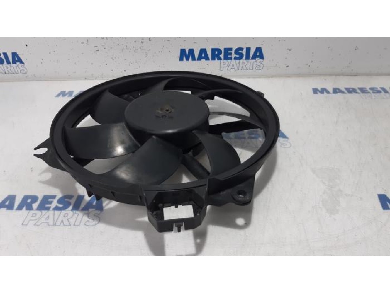 Renault - Megane - Fan motor