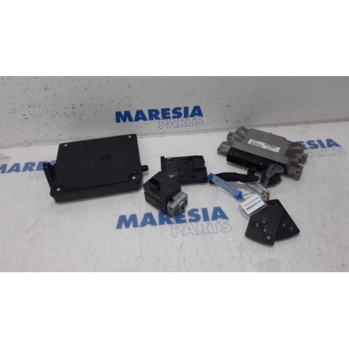 Renault - Megane - Engine management computer
