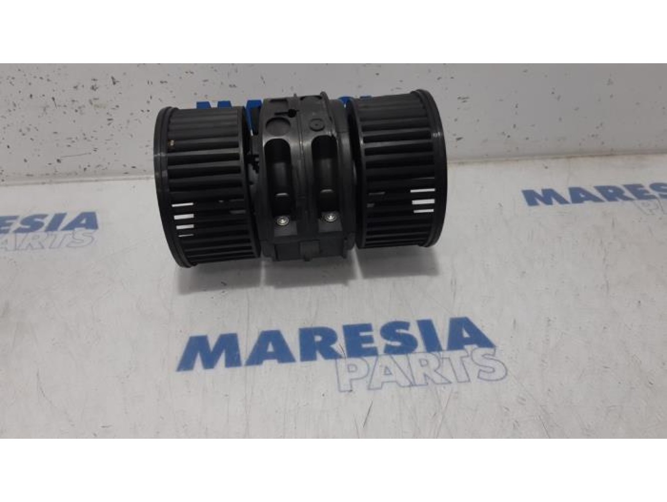 Renault - Megane - Heating and ventilation fan motor