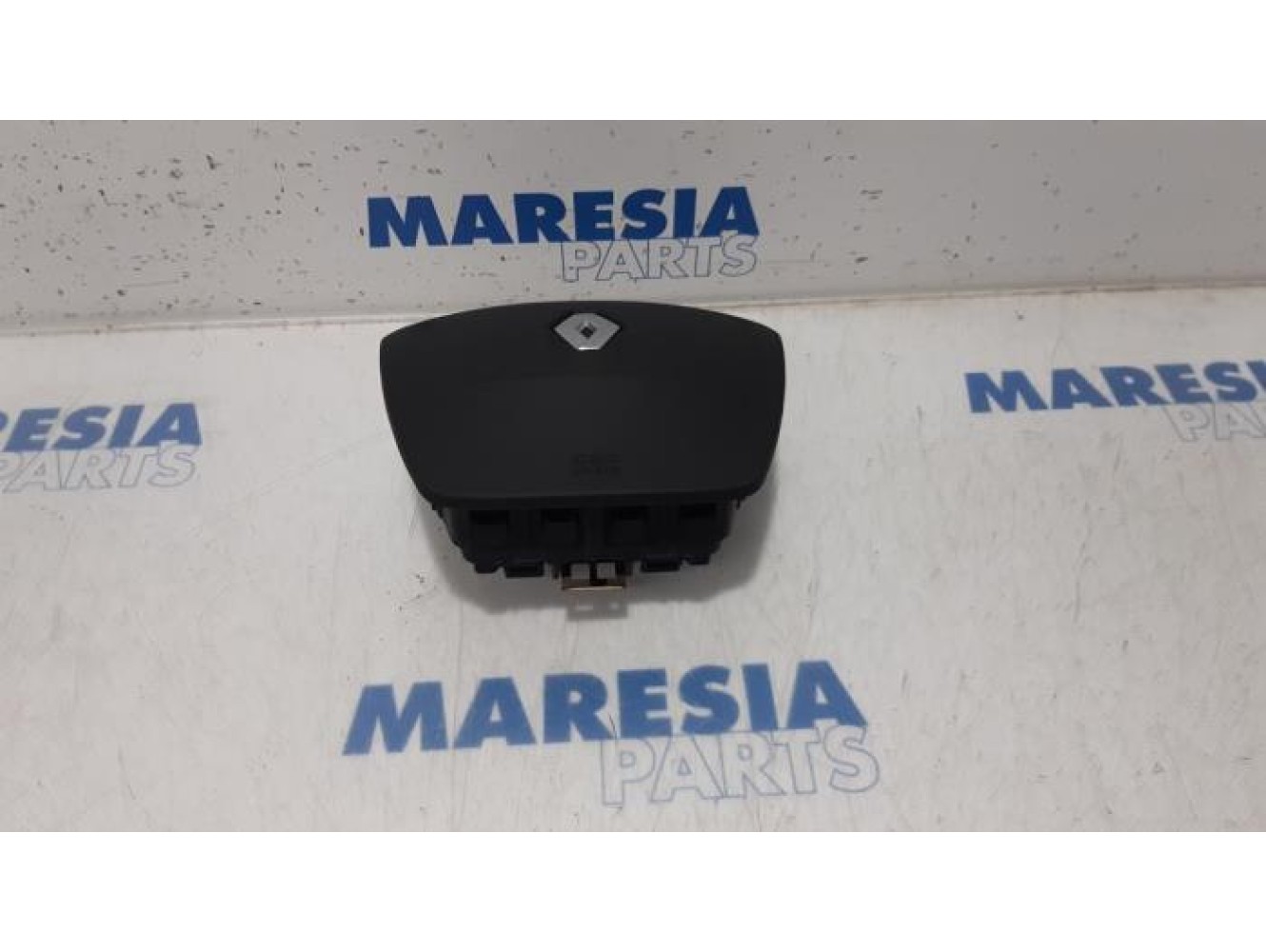 Renault - Megane - Left airbag (steering wheel)