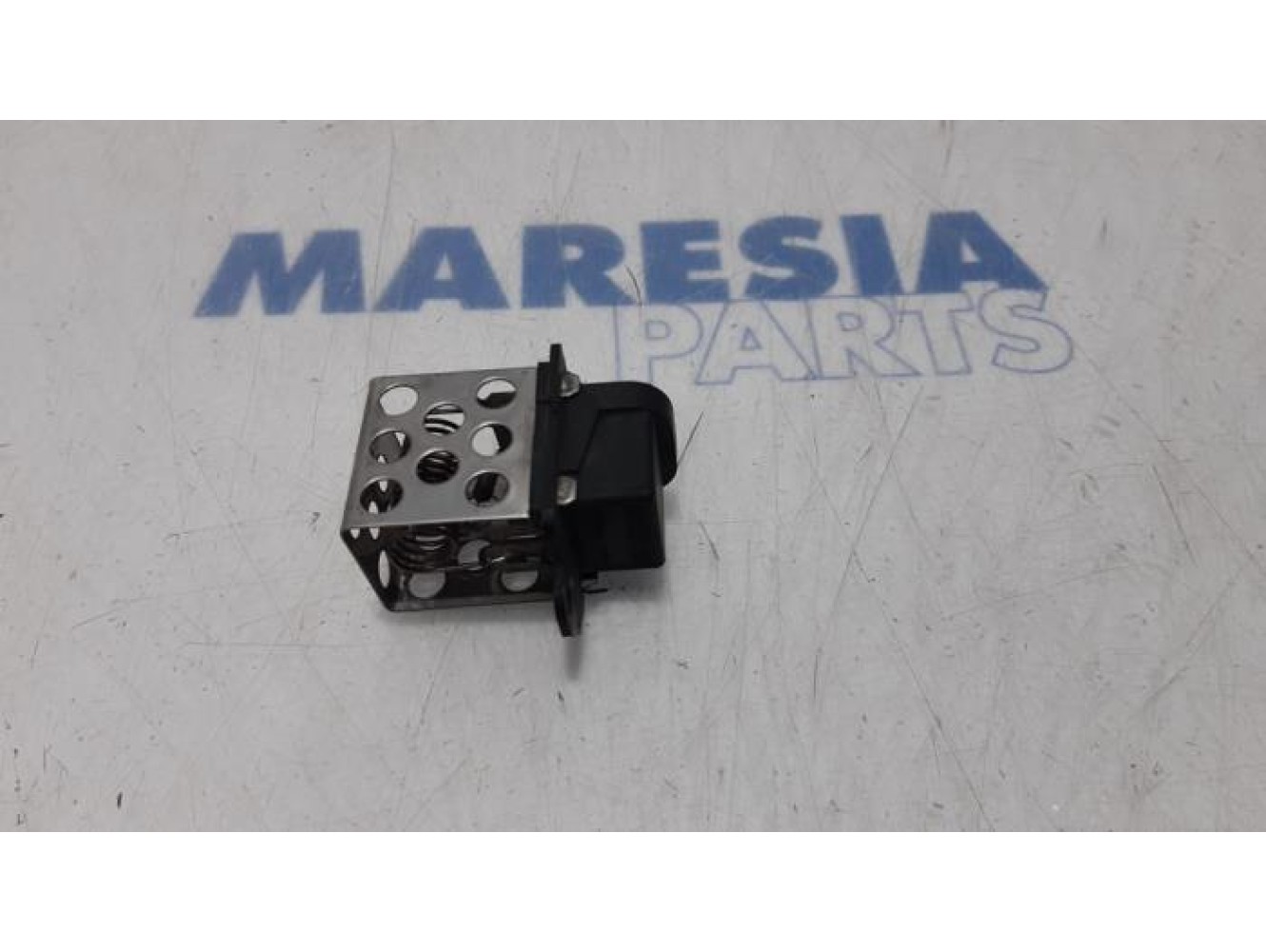 Renault - Megane - Cooling fan resistor