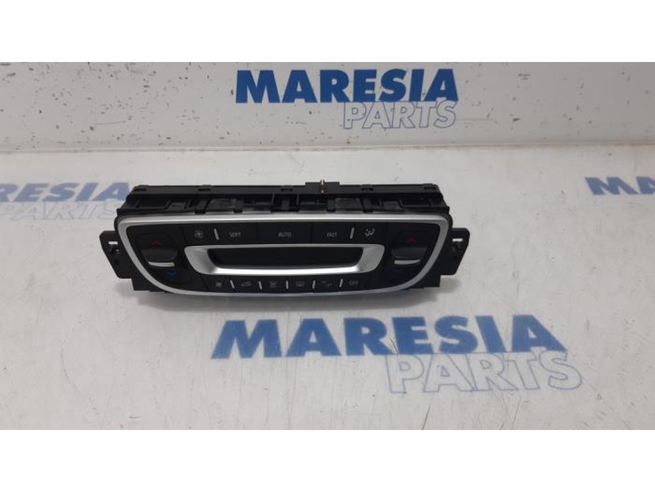 Renault - Megane - Panneau de commandes chauffage