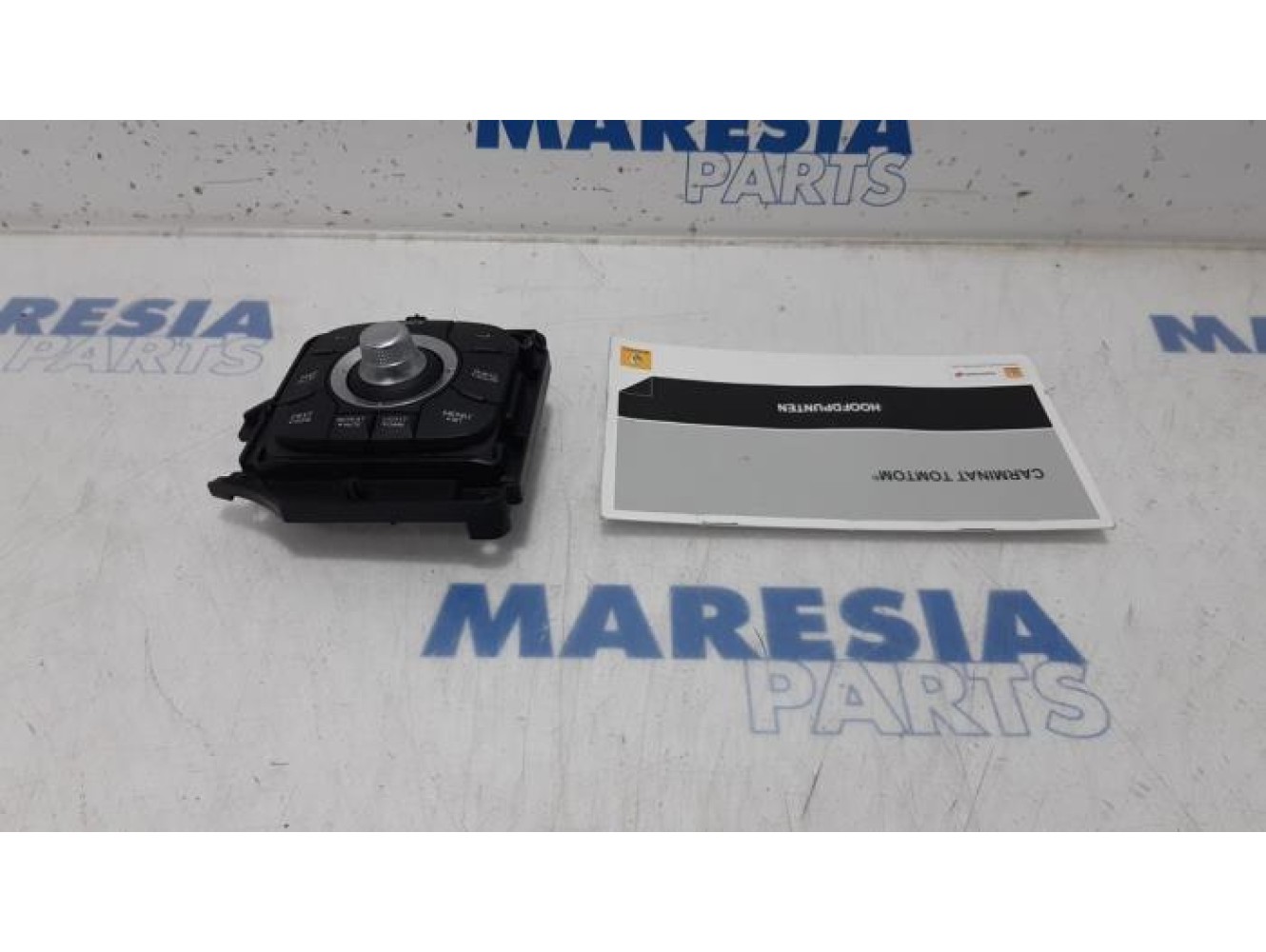 Renault - Megane - Navigation control panel