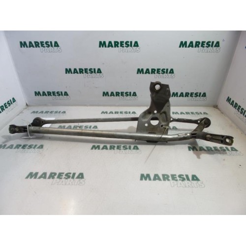 Fiat - Palio - Wiper mechanism