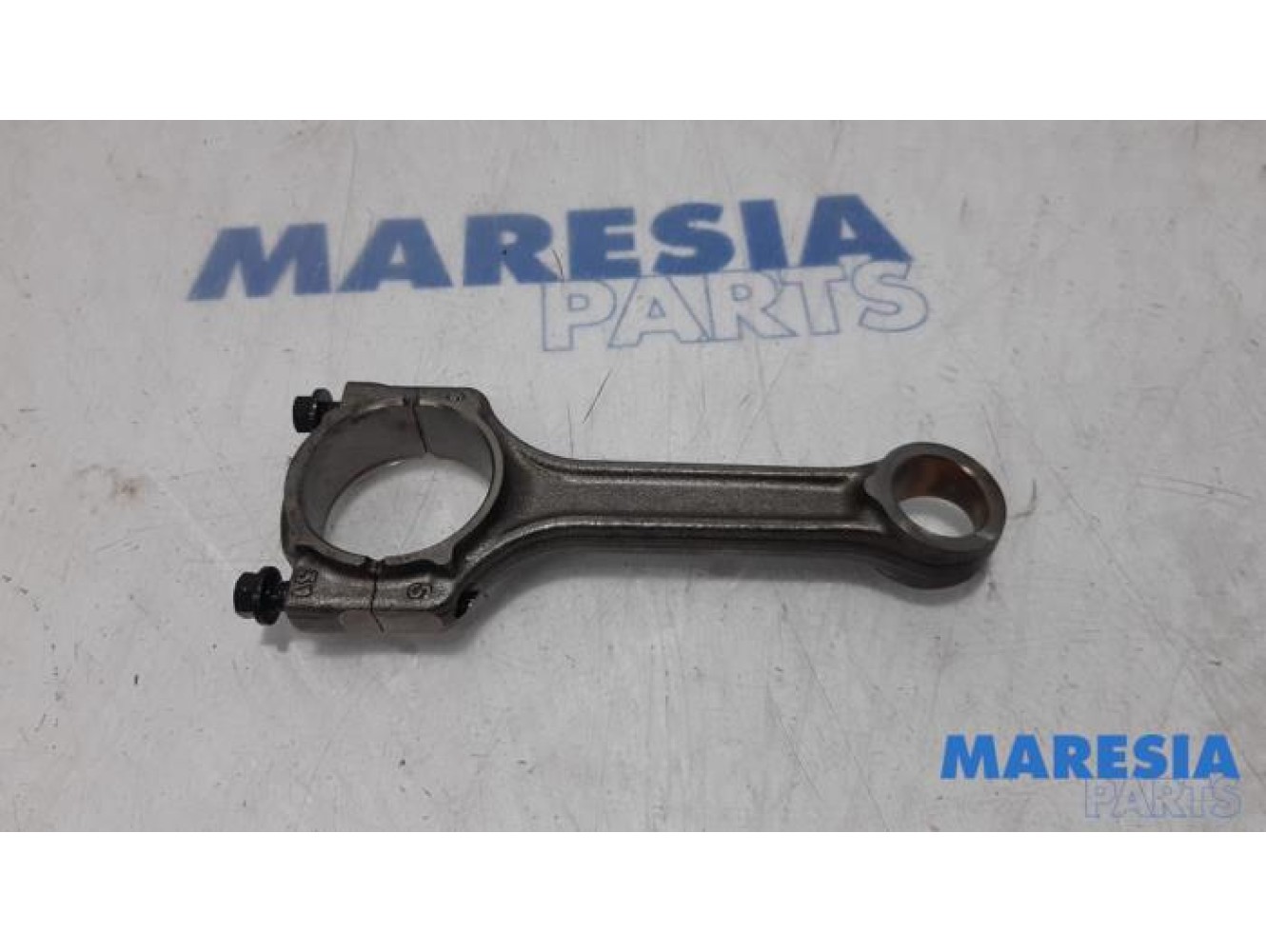Fiat - Doblo - Connecting rod