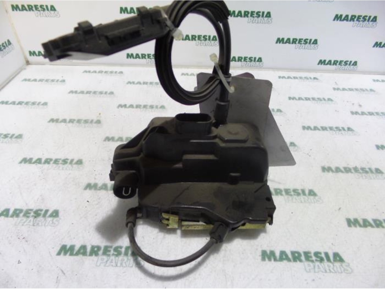 Renault - Laguna - Front door lock mechanism 4-door, right