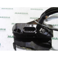 Renault - Laguna - Front door lock mechanism 4-door, right