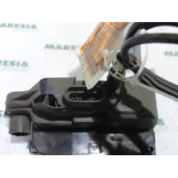 Renault - Laguna - Front door lock mechanism 4-door, right