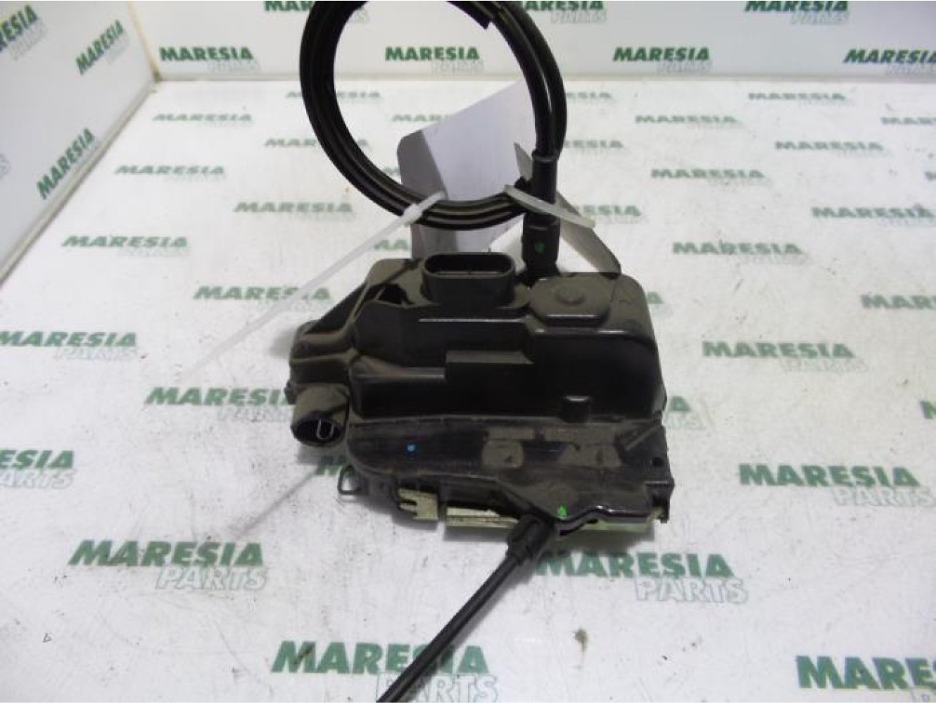 Renault - Laguna - Front door lock mechanism 4-door, right