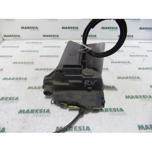 Renault - Laguna - Front door lock mechanism 4-door, right