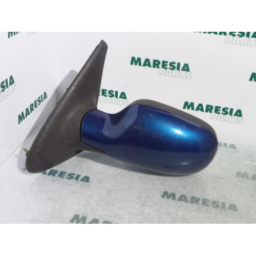 Renault - Megane - Wing mirror, left