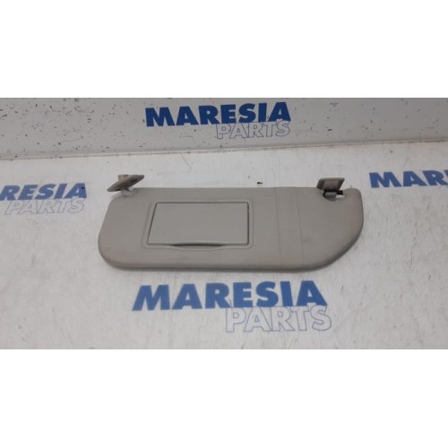 Peugeot - 107 - Sun visor