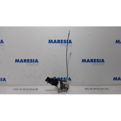 Peugeot - 107 - Door lock mechanism 4-door, front left