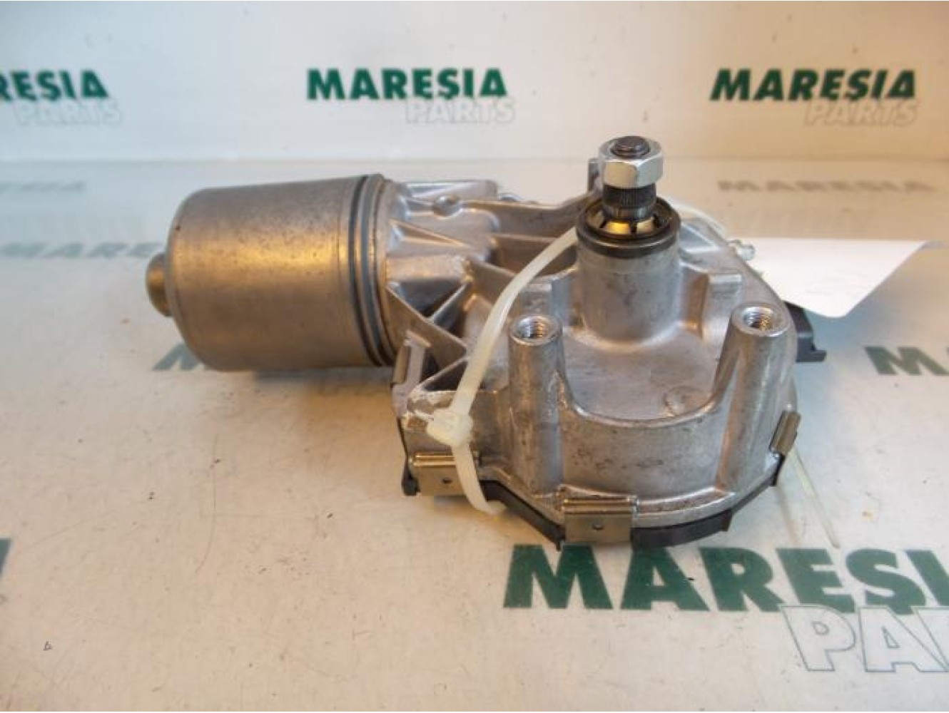 Peugeot - 308 - Front wiper motor
