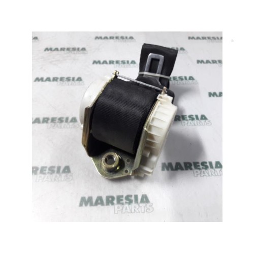 Fiat - Stilo - Rear seatbelt, right