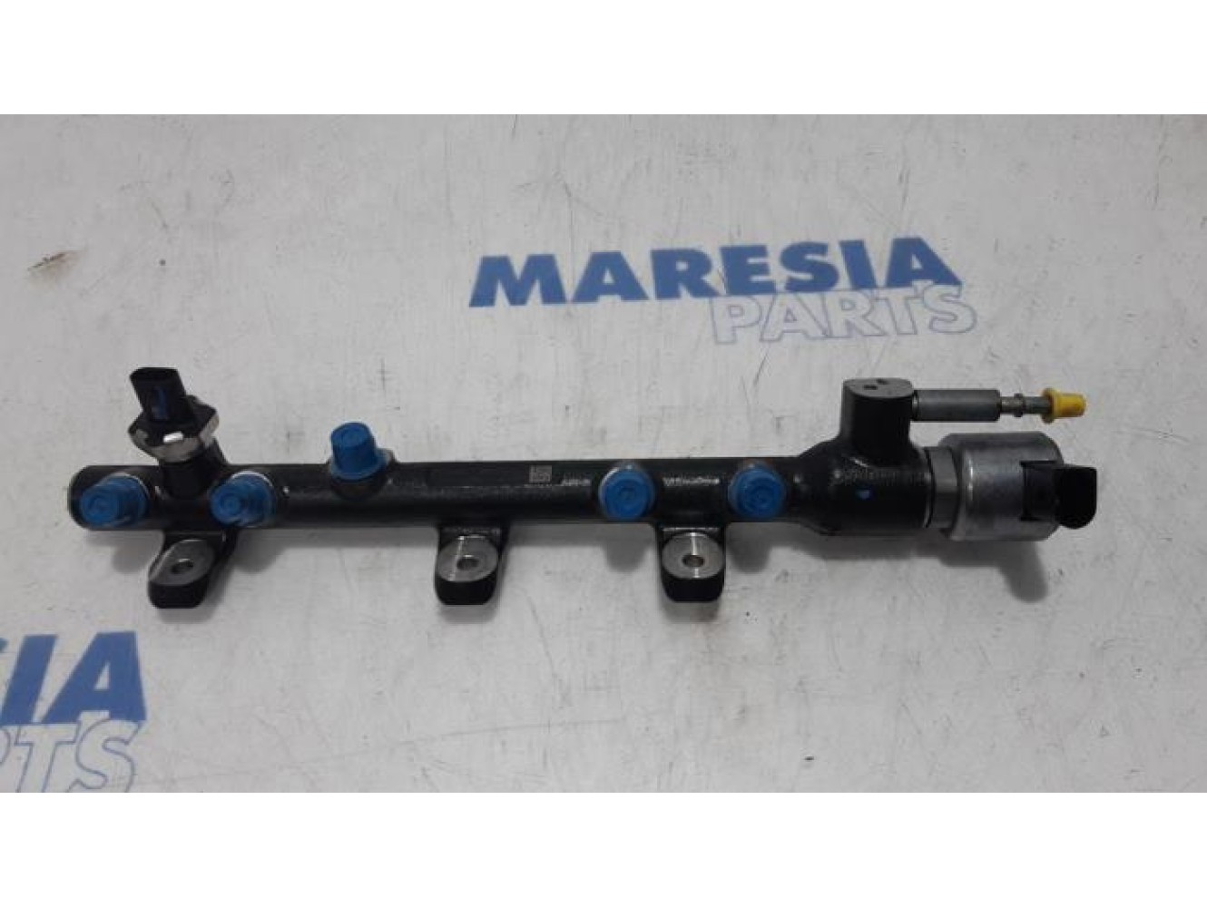 Renault - Master - Fuel injector nozzle