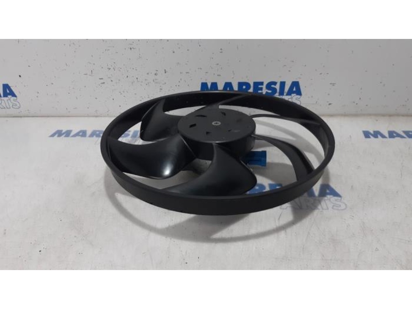 Renault - Trafic - Fan motor