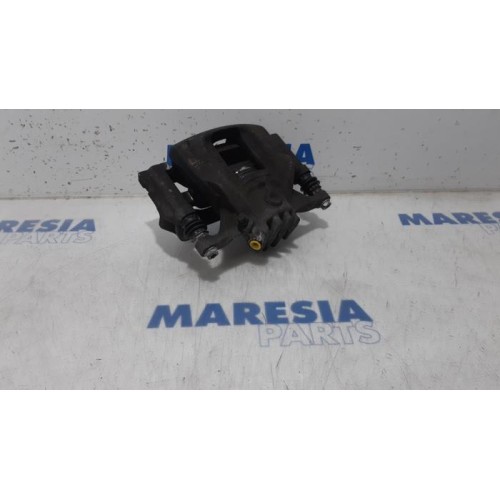 Renault - Trafic - Bremszange links vorne