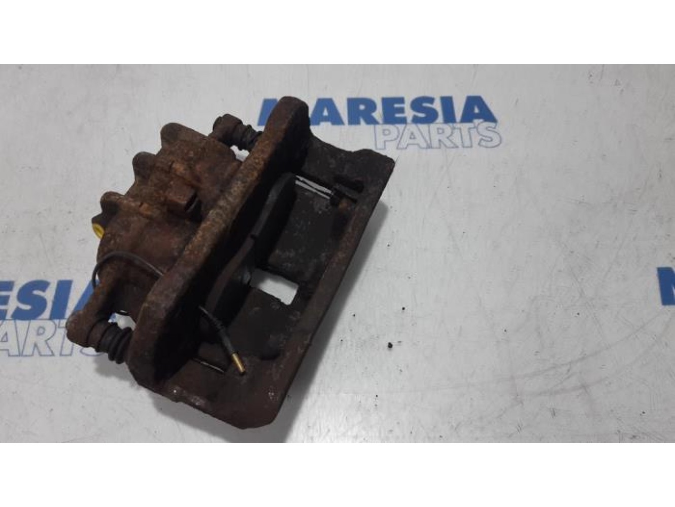 Peugeot - Expert - Front brake calliper, left