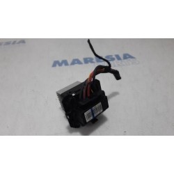 Renault - Trafic - Heater resistor