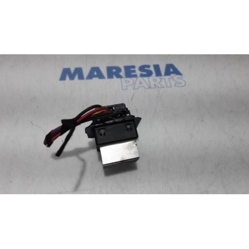 Renault - Trafic - Heater resistor