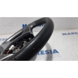 Renault - Clio - Steering wheel