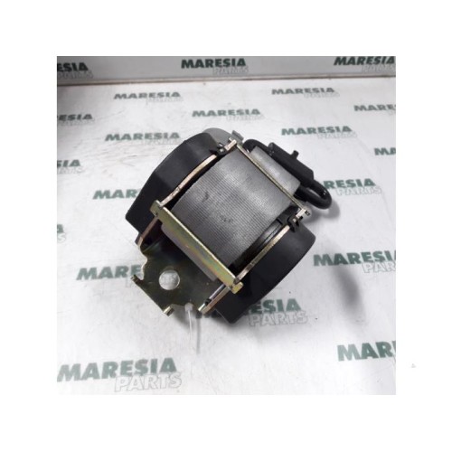 Renault - Megane Scenic - Rear seatbelt, right
